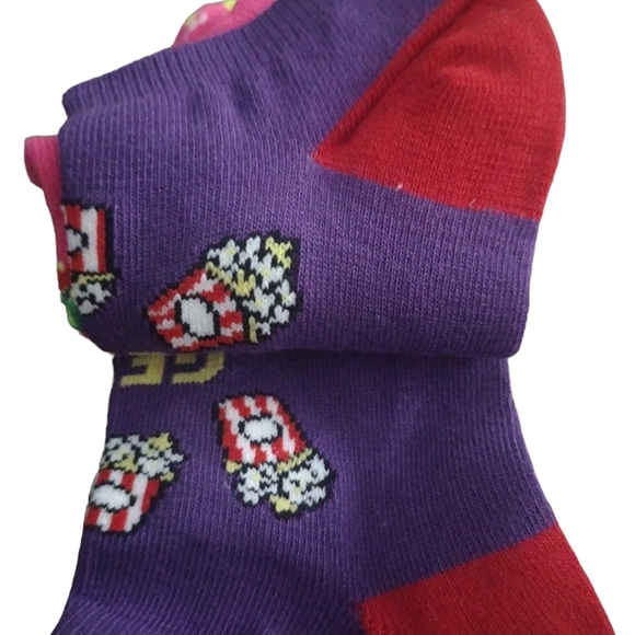 ✨NWT✨ TEEHEE SOCKS 6 PAIRS - Picture 3 of 6